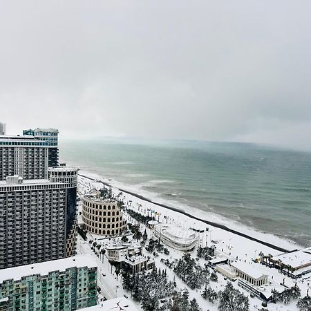 Orbi City Apartments On The Beach 巴统 外观 照片